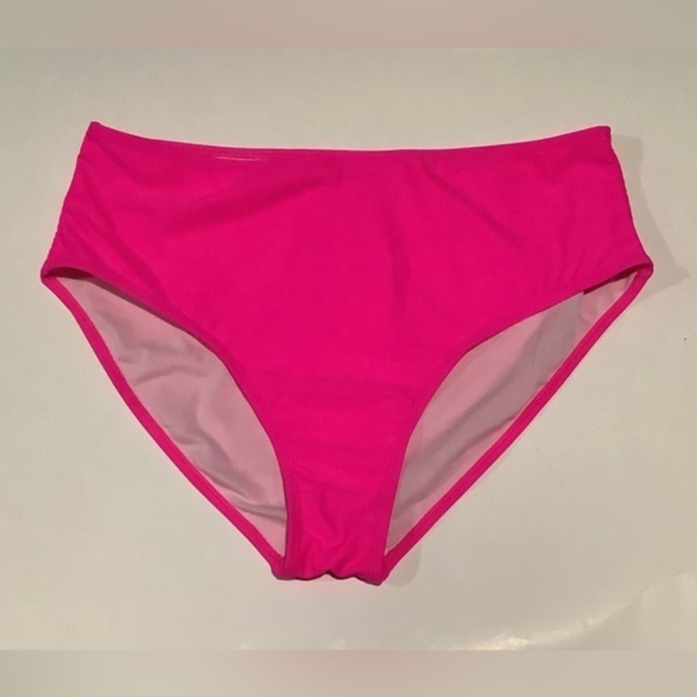 Vibrant Pink Bikini Bottom. NWOT.